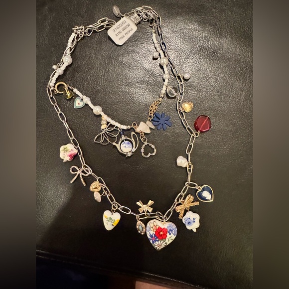 Free People Maxamillion Floral Heart Charm Necklace - Coquette Candy - Picture 5 of 5